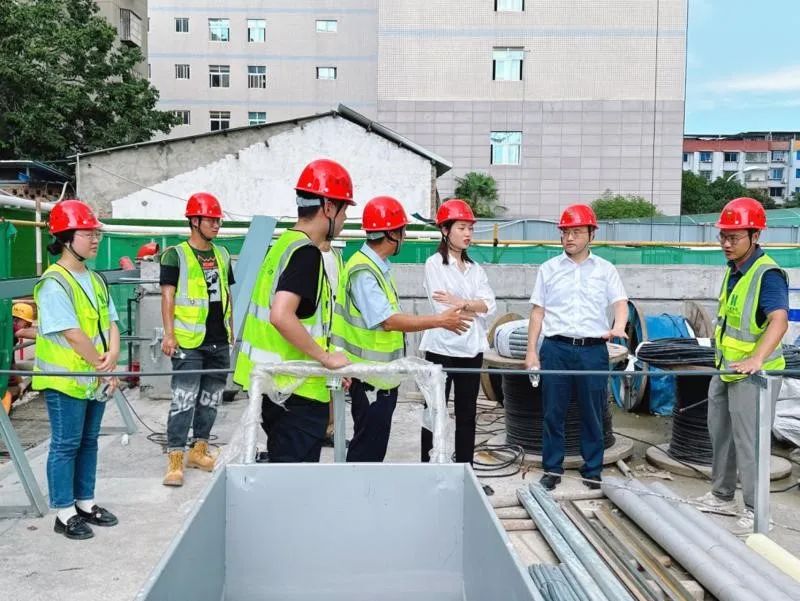 公司黨委書記、執(zhí)行董事朱軍一行到中江縣人民醫(yī)院建設(shè)項(xiàng)目檢查指導(dǎo)工作